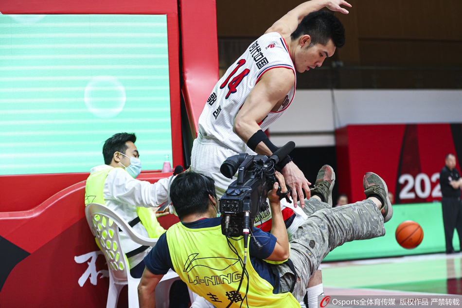 CBA第2轮精彩瞬间