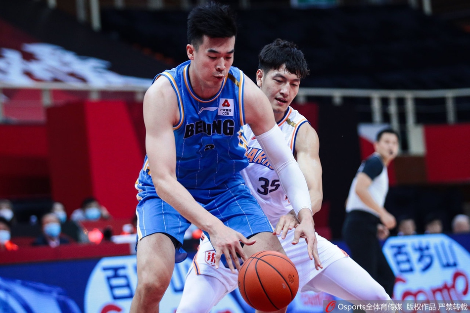 CBA第4轮：上海99-102北京