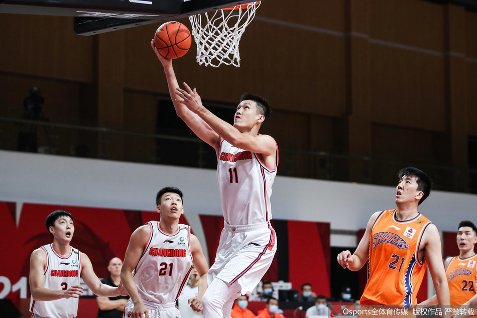 CBA第6轮：广东119-105上海