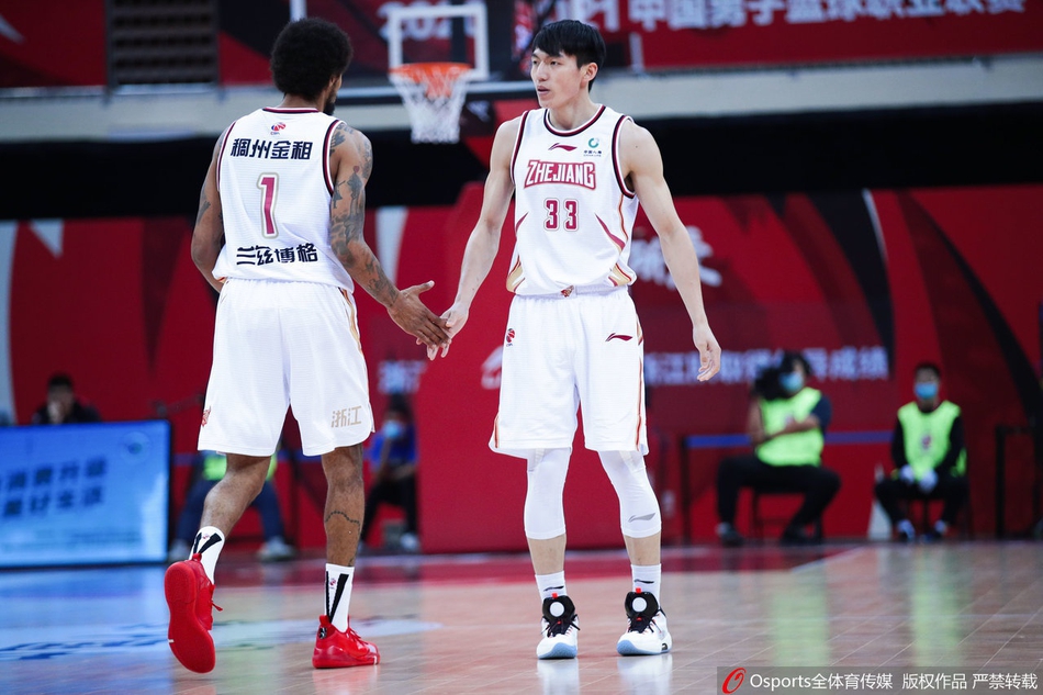 CBA第8轮：浙江102-84上海