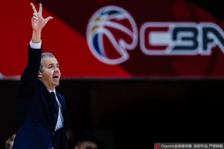 CBA第8轮：北京107-111广东
