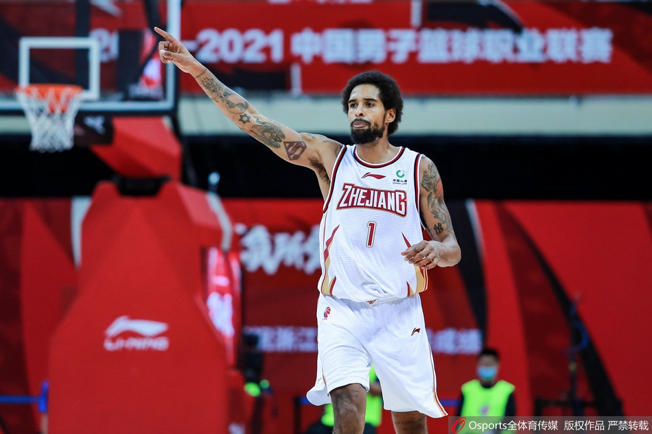 CBA第8轮：浙江102-84上海