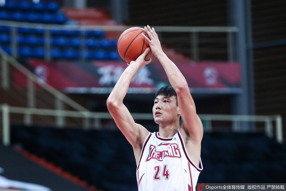 CBA第8轮：浙江102-84上海