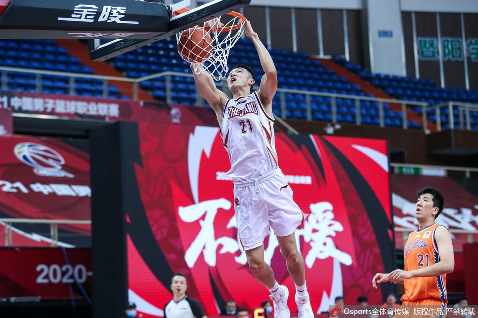 CBA第8轮：浙江102-84上海