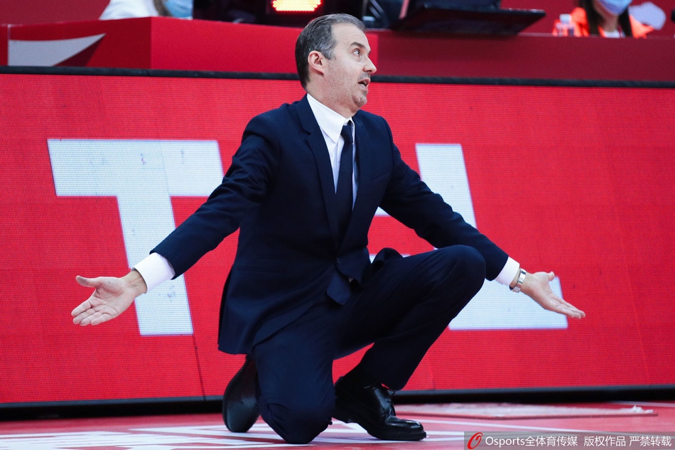 CBA第9轮：四川81-80北京