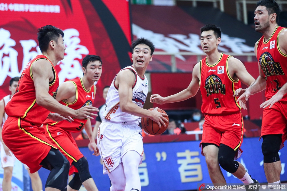 CBA联赛第10轮精彩瞬间