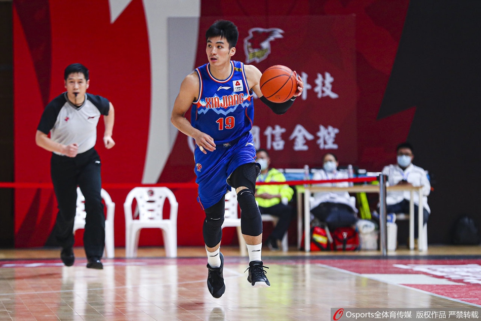 CBA第10轮：青岛112-89新疆