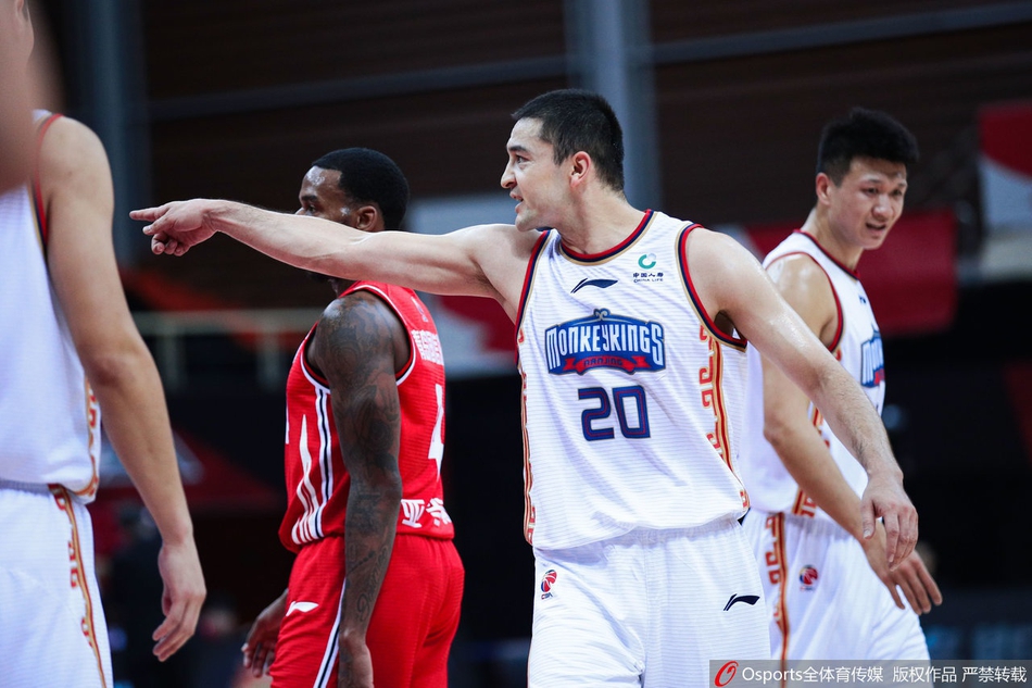 CBA联赛第11轮精彩瞬间