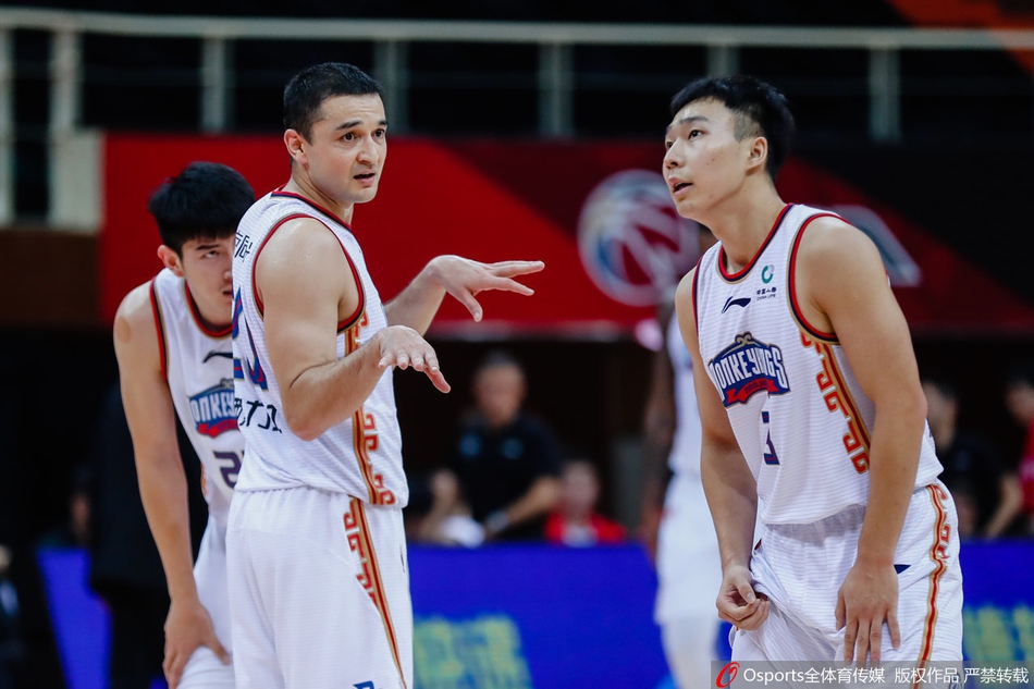 CBA联赛第11轮精彩瞬间