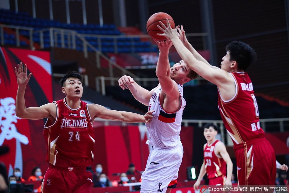 CBA第23轮：广州104-108浙江