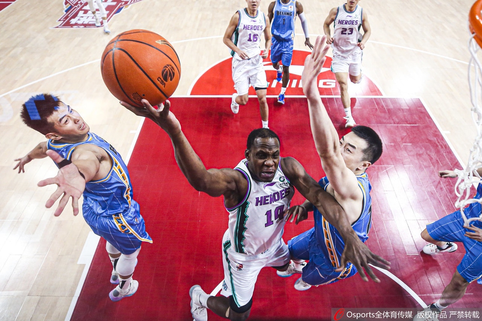 CBA第26轮：山东89-86北京