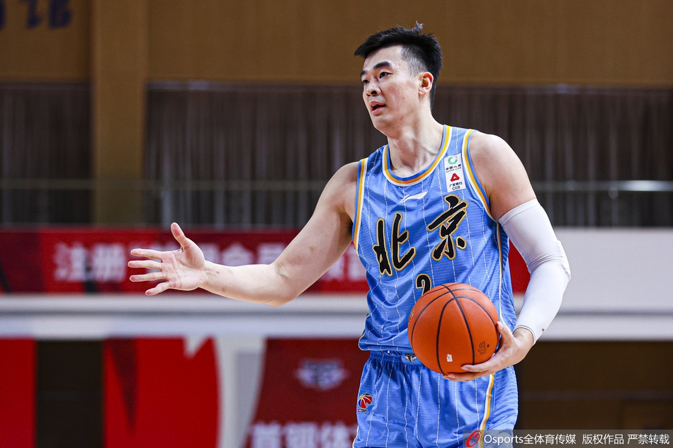 CBA第28轮：北京92-95深圳