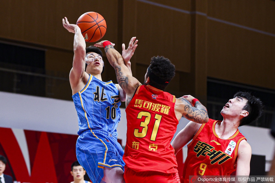 CBA第28轮：北京92-95深圳