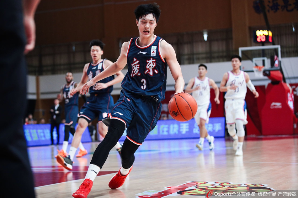 CBA第33轮:广东107-92四川