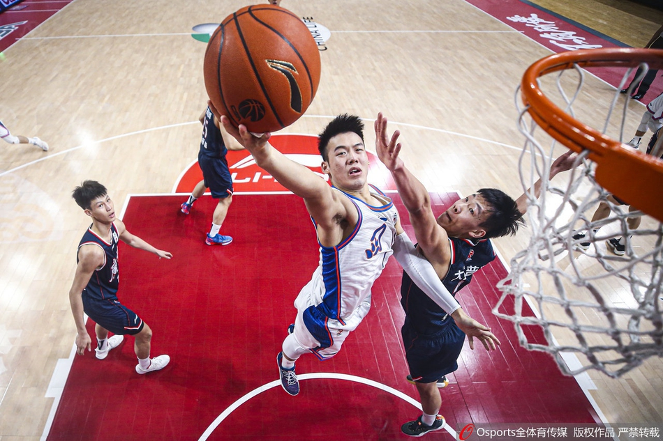CBA第33轮:广东107-92四川
