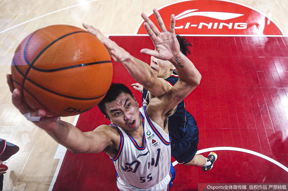 CBA第33轮:广东107-92四川