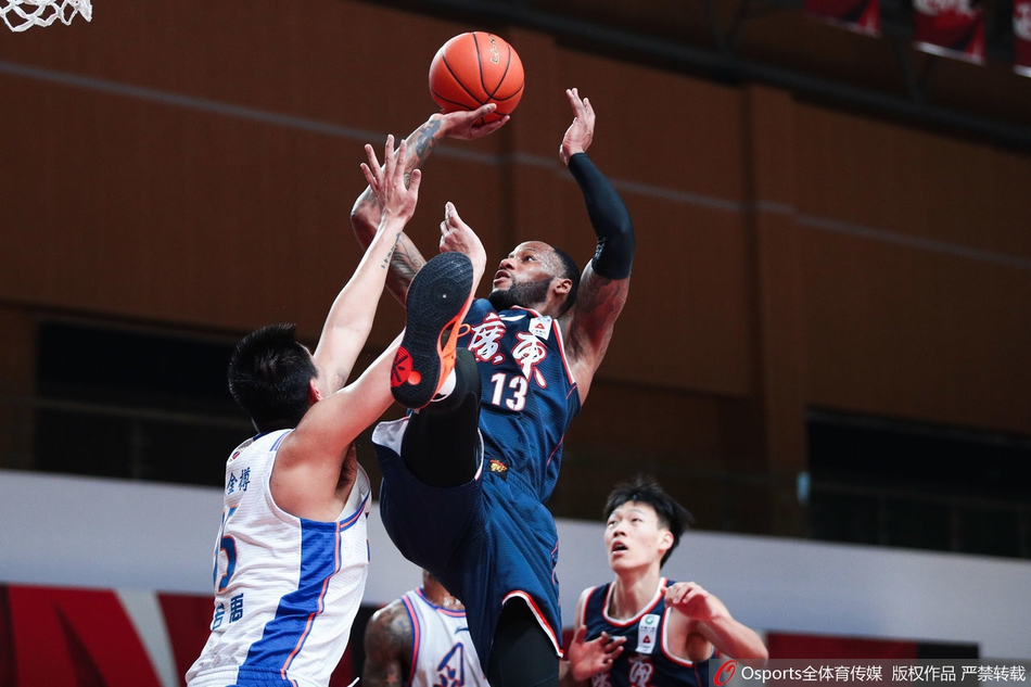 CBA第33轮:广东107-92四川