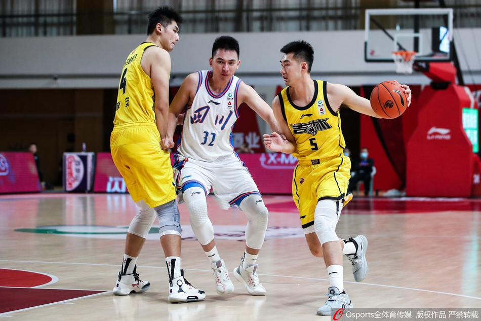 CBA第36轮：吉林111-119四川