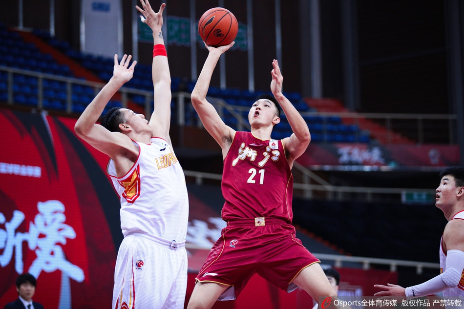 CBA第36轮：浙江115-111深圳