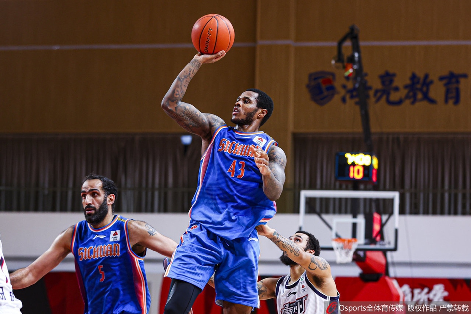 CBA第37轮：广州91-104四川