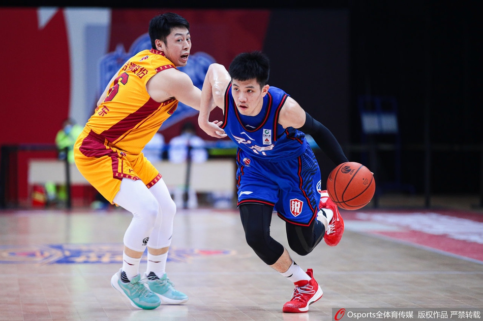 CBA第38轮精彩赛场瞬间