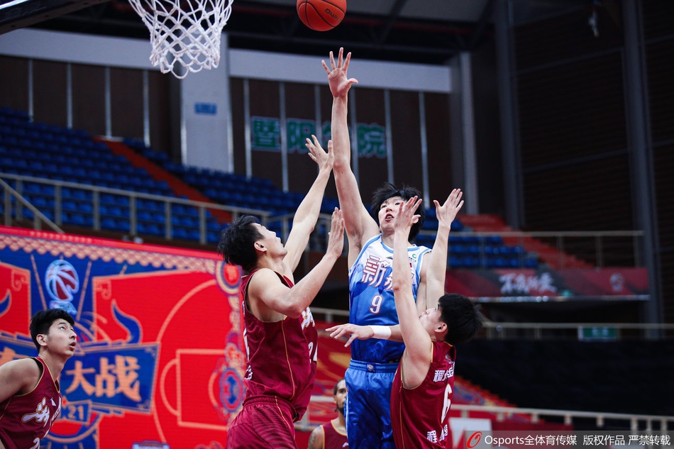 CBA第39轮：新疆99-93浙江