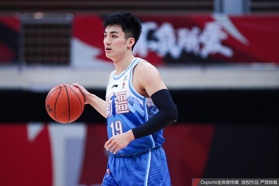 CBA第39轮：新疆99-93浙江