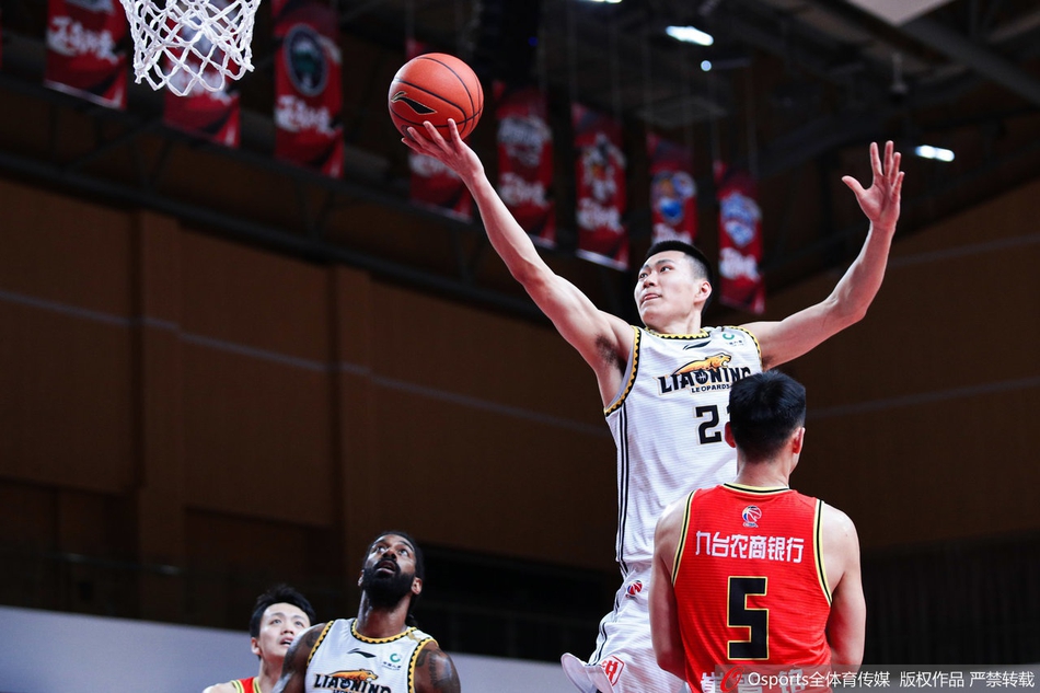 CBA第48轮：辽宁100-83吉林
