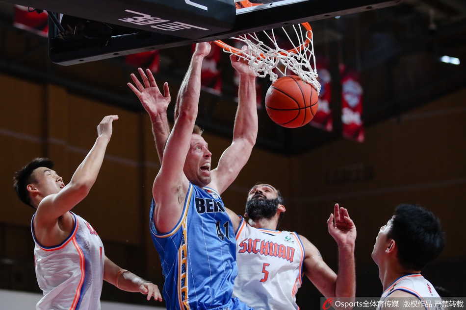 CBA第49轮：四川86-96北京