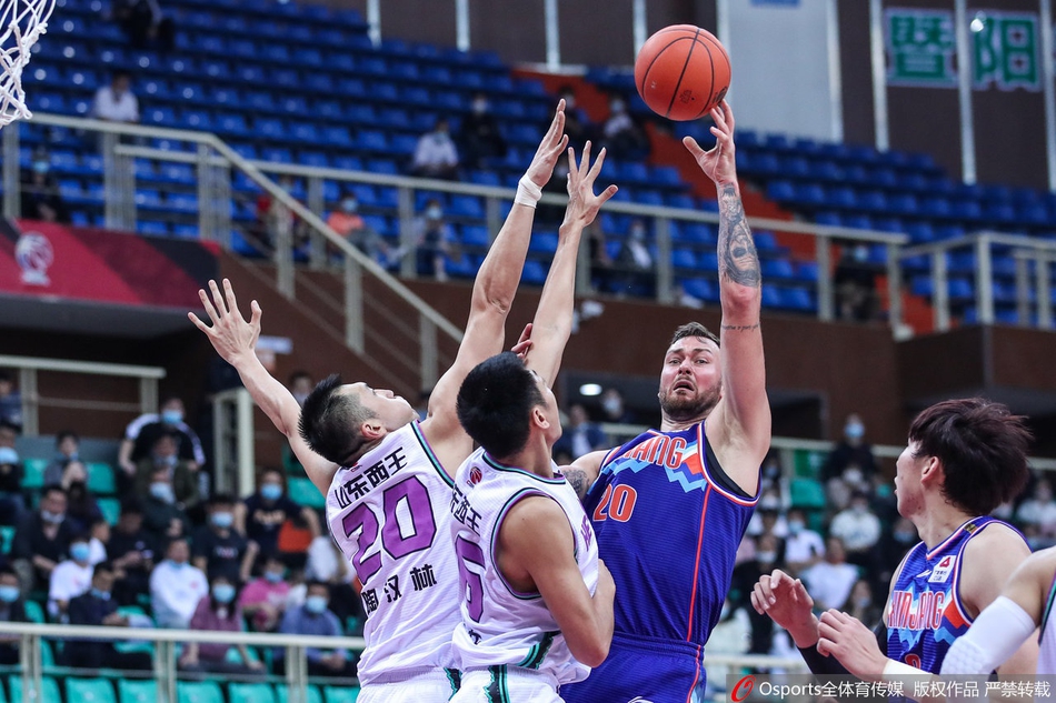 CBA第49轮：山东112-106新疆