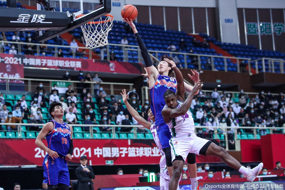 CBA第49轮：山东112-106新疆