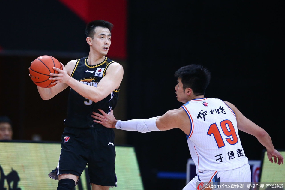 CBA第50轮：新疆89-83辽宁
