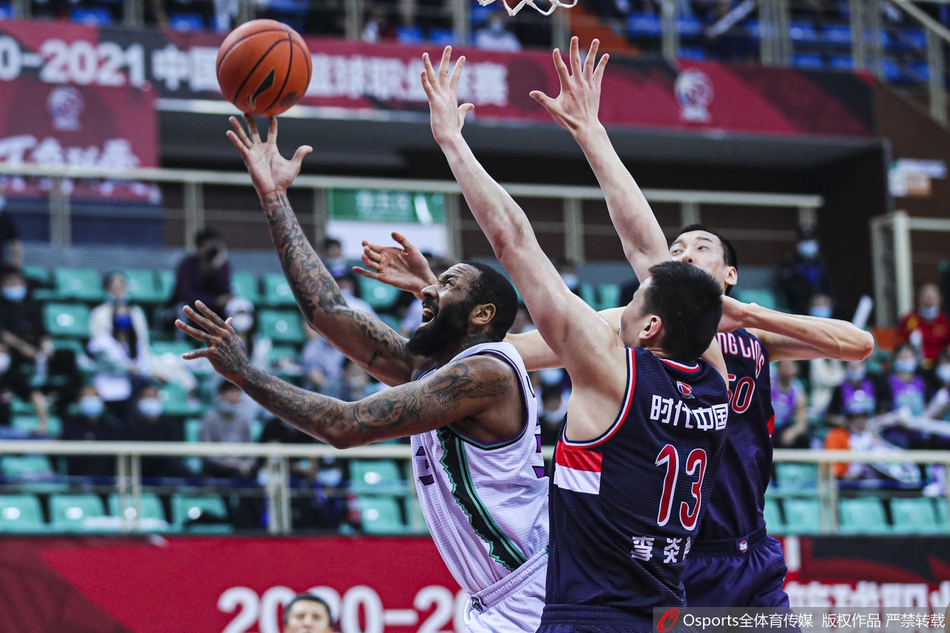 季后赛12进8：山东119-107广州