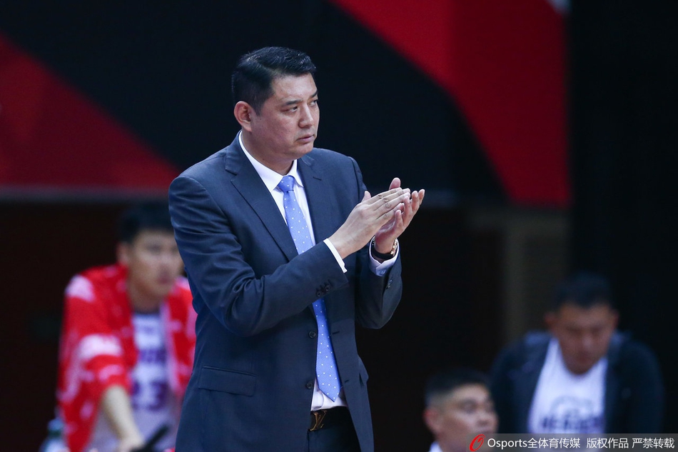 季后赛12进8：山东119-107广州