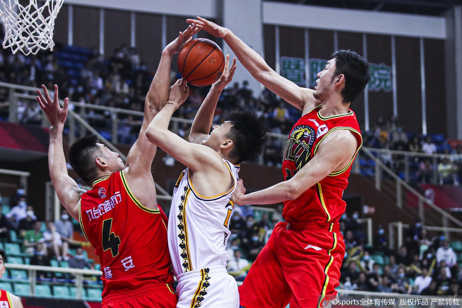 季后赛12进8：广厦105-88吉林