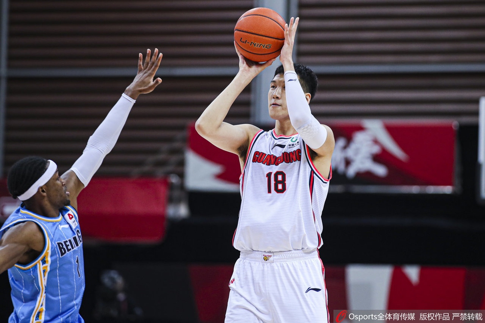 季后赛1/4决赛：广东104-103北京