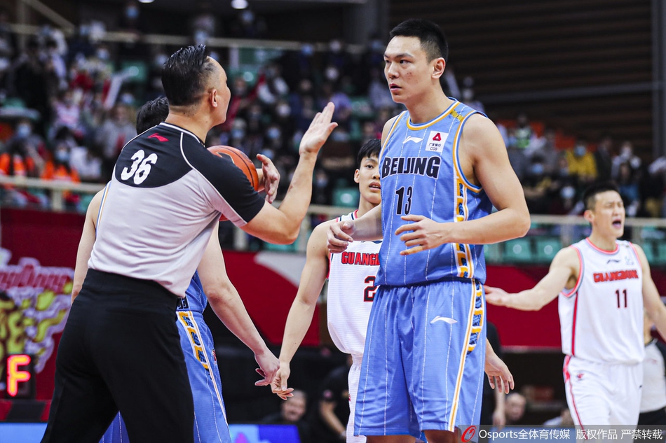 季后赛1/4决赛：广东104-103北京
