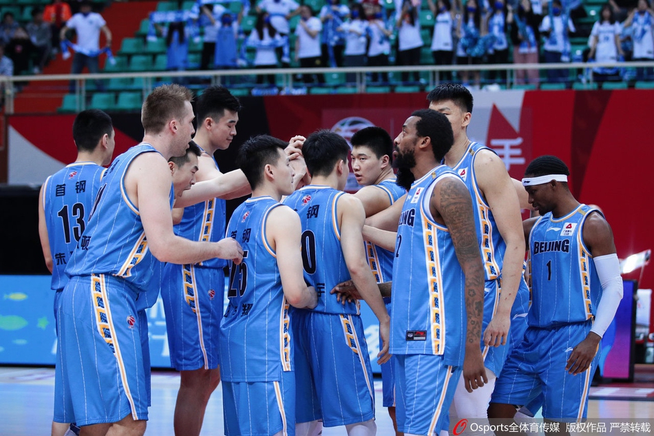 季后赛1/4决赛：广东104-103北京