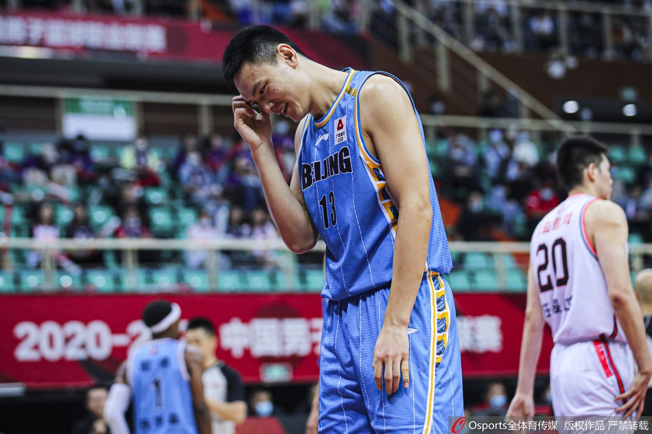 季后赛1/4决赛：广东104-103北京