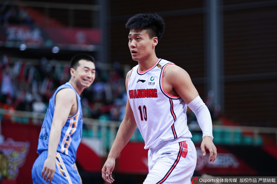 季后赛1/4决赛：广东104-103北京