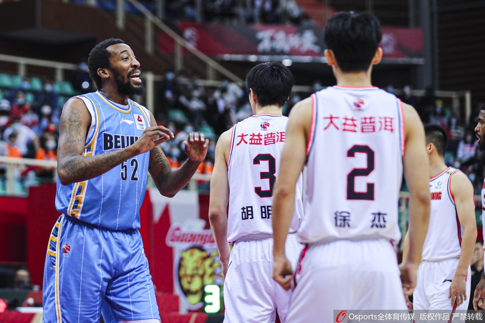 季后赛1/4决赛：广东104-103北京