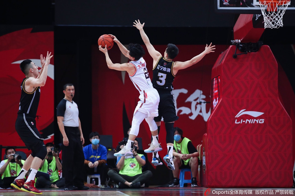 CBA总决赛：广东88-83辽宁