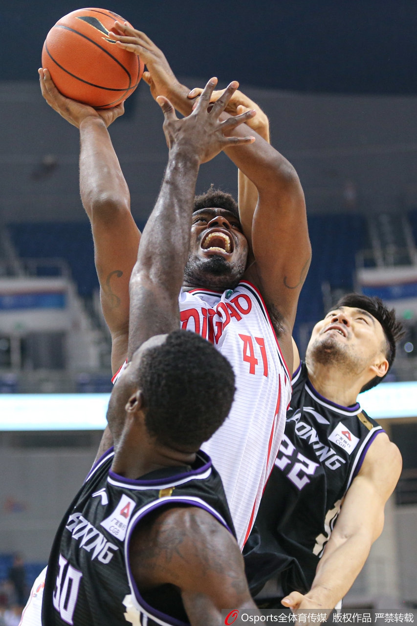 季前赛：青岛96-98辽宁