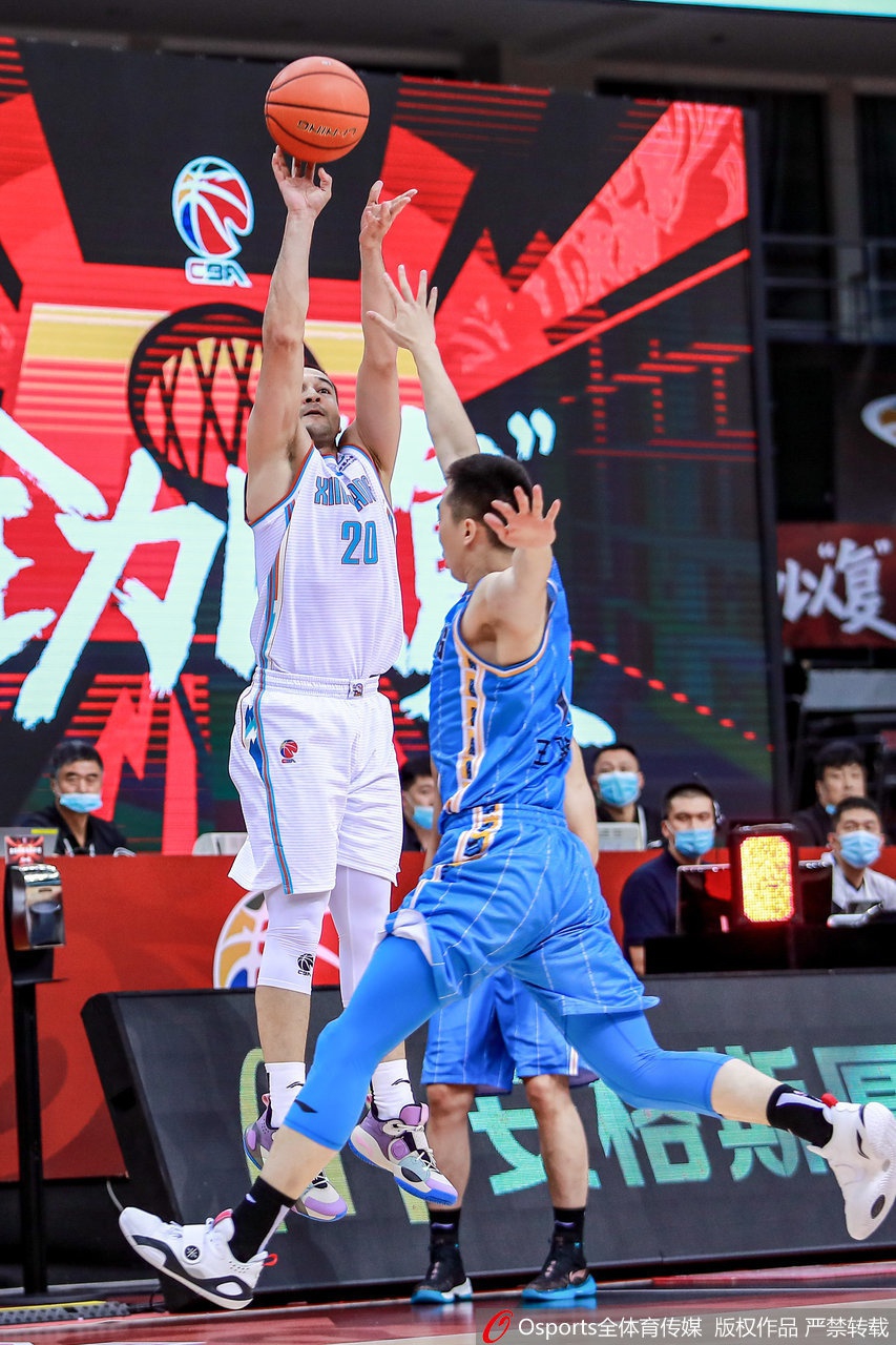 CBA复赛：新疆67-78北京