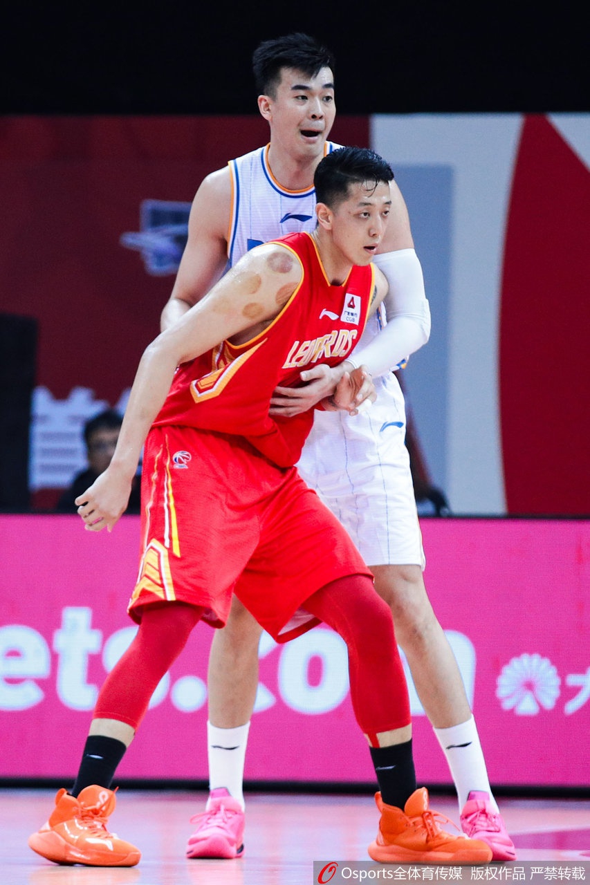 CBA第3轮：北京92-78深圳