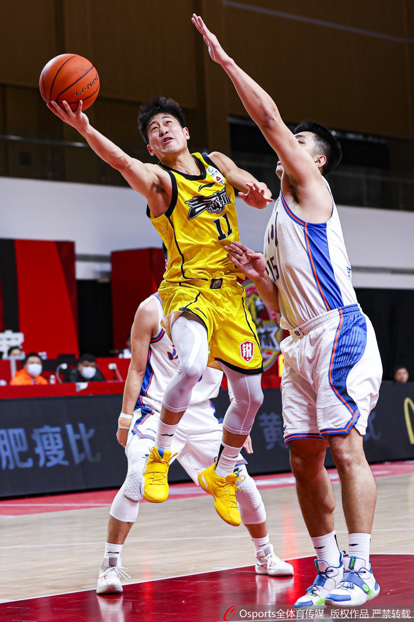 CBA第36轮：吉林111-119四川