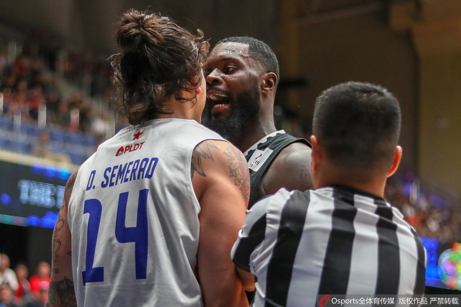 芬森首秀准三双 险些爆冲突