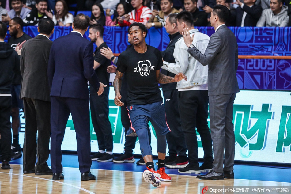 CBA第5轮:四川VS广东