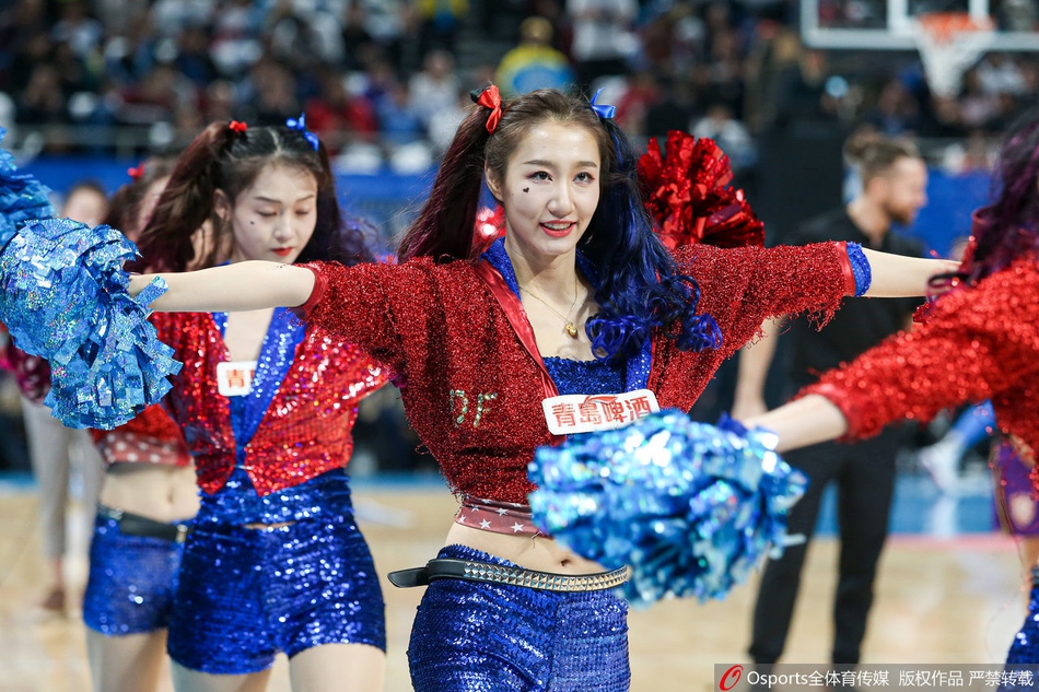 CBA第7轮:篮球宝贝热舞助威