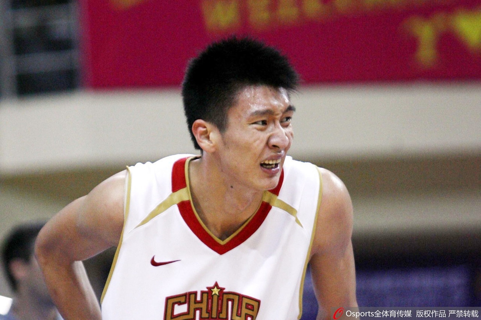 CBA球员青涩照之孙悦